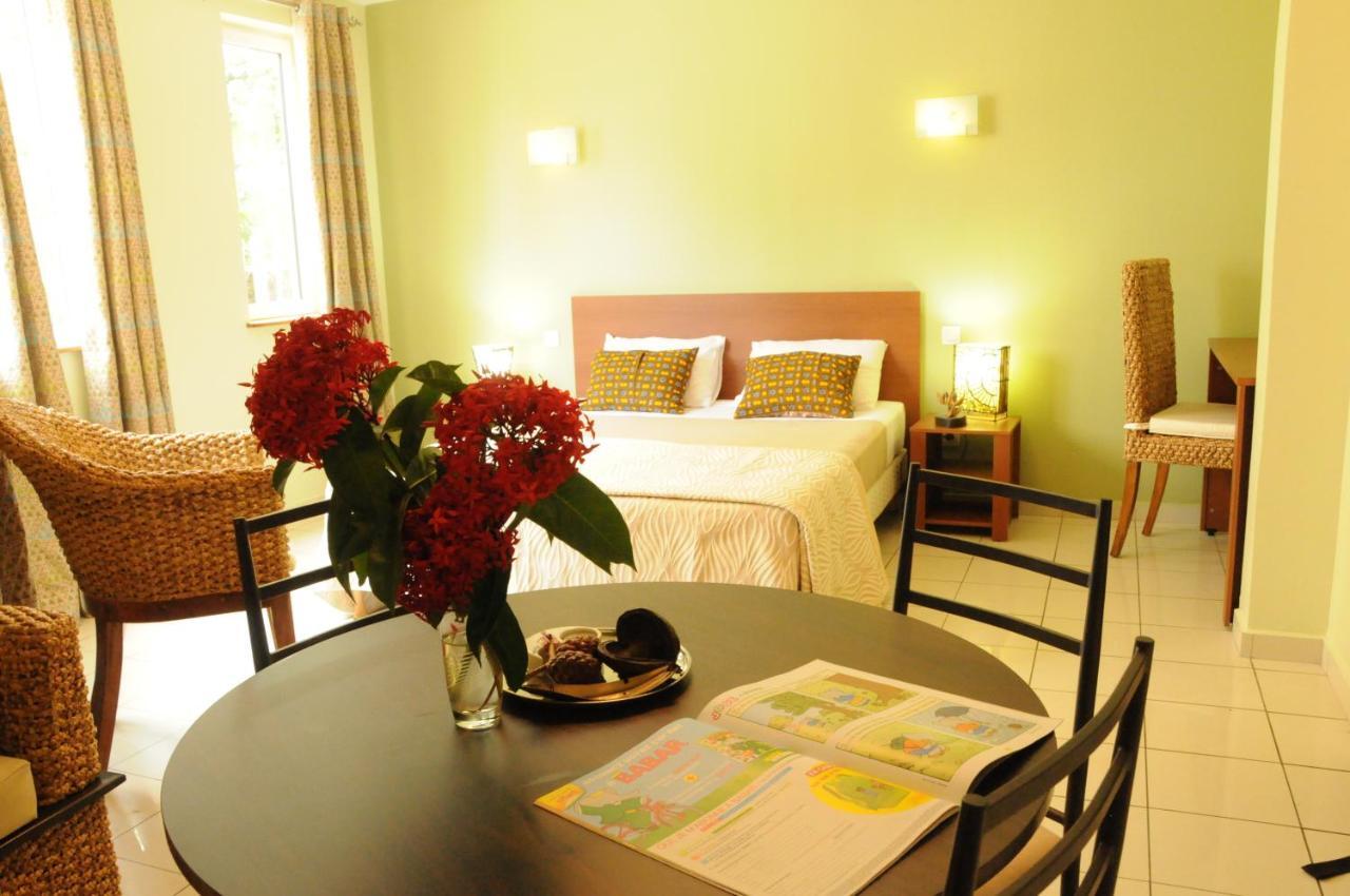 Hotel Maharajah Mamoudzou Oda fotoğraf